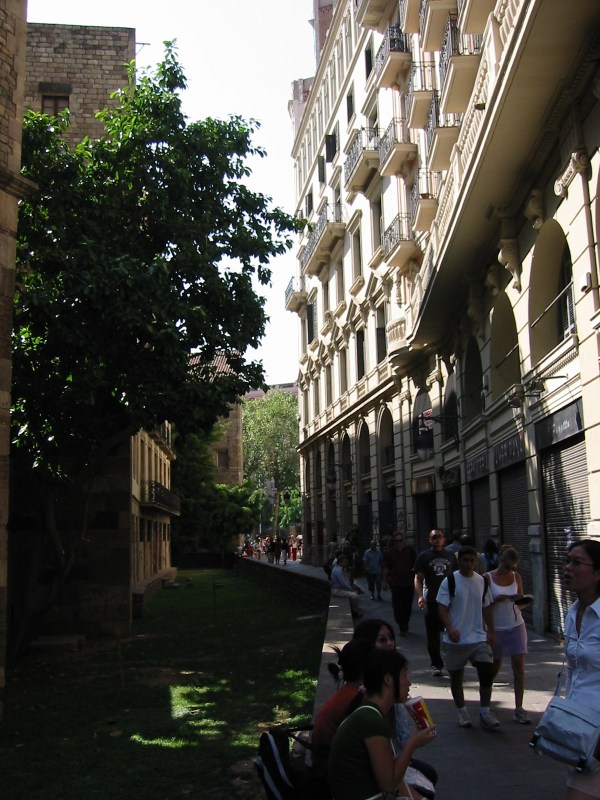 Street in Barri G&ograve;tic